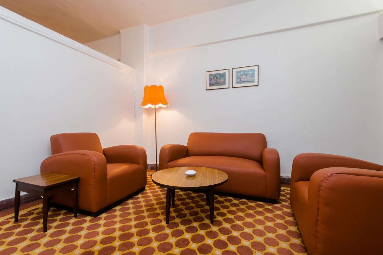 West End Hotel Bombay Esterno foto
