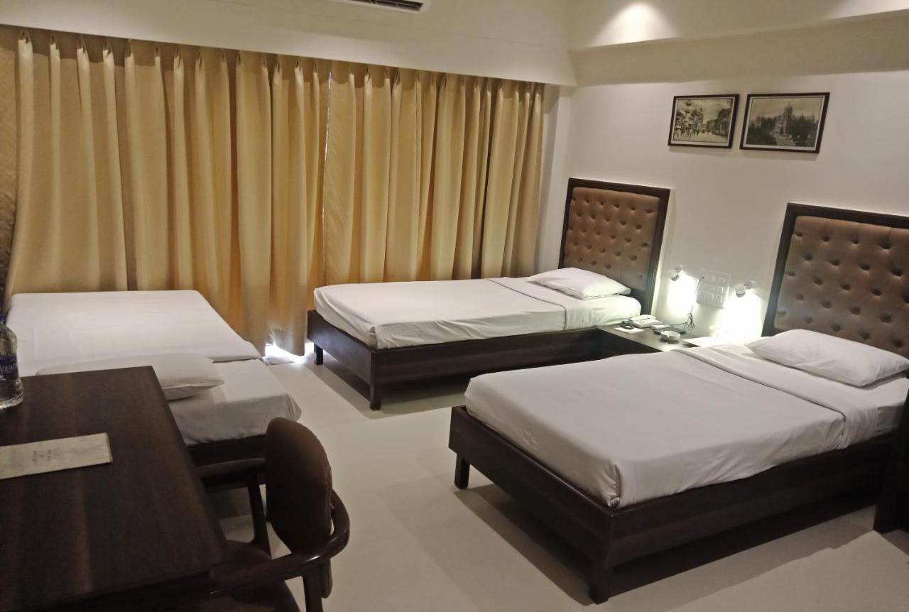 West End Hotel Bombay Esterno foto